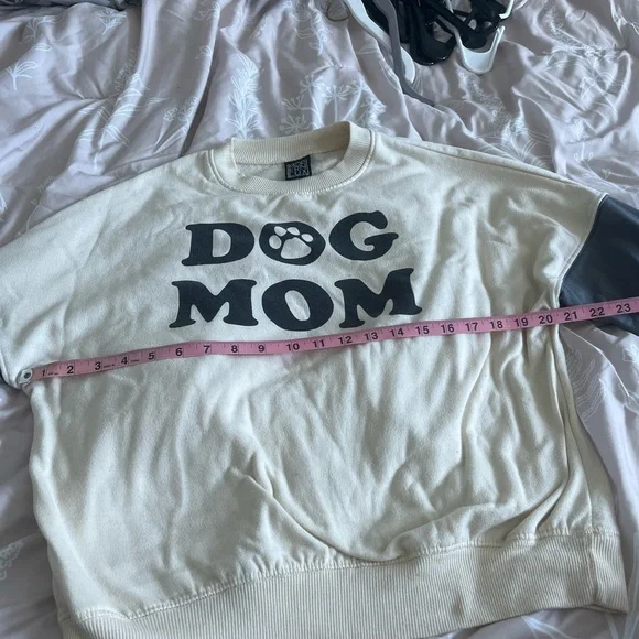 dog mom sweatshirt - Picture 3 of 6